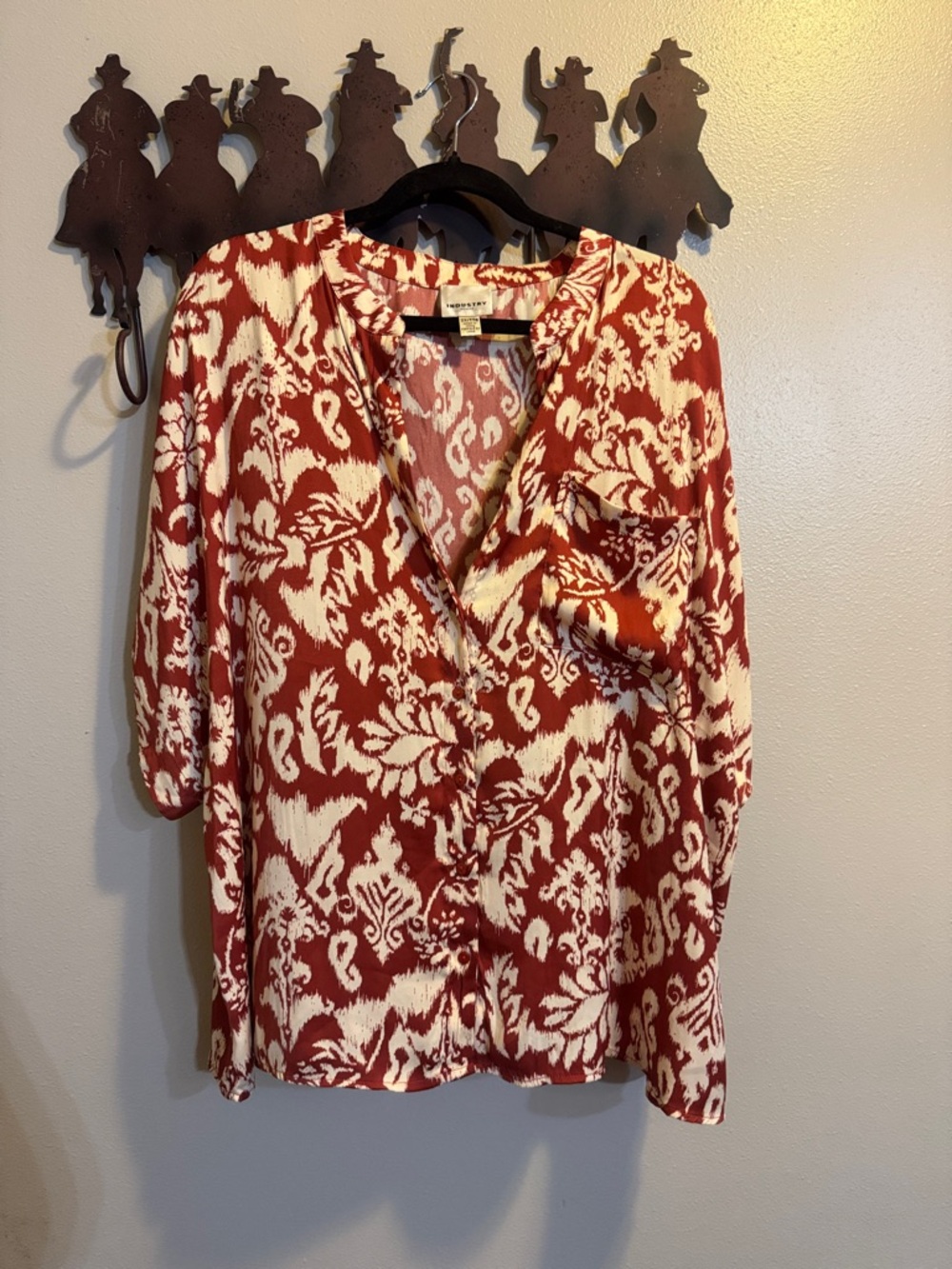 Women's Printed V-Neck Blouse